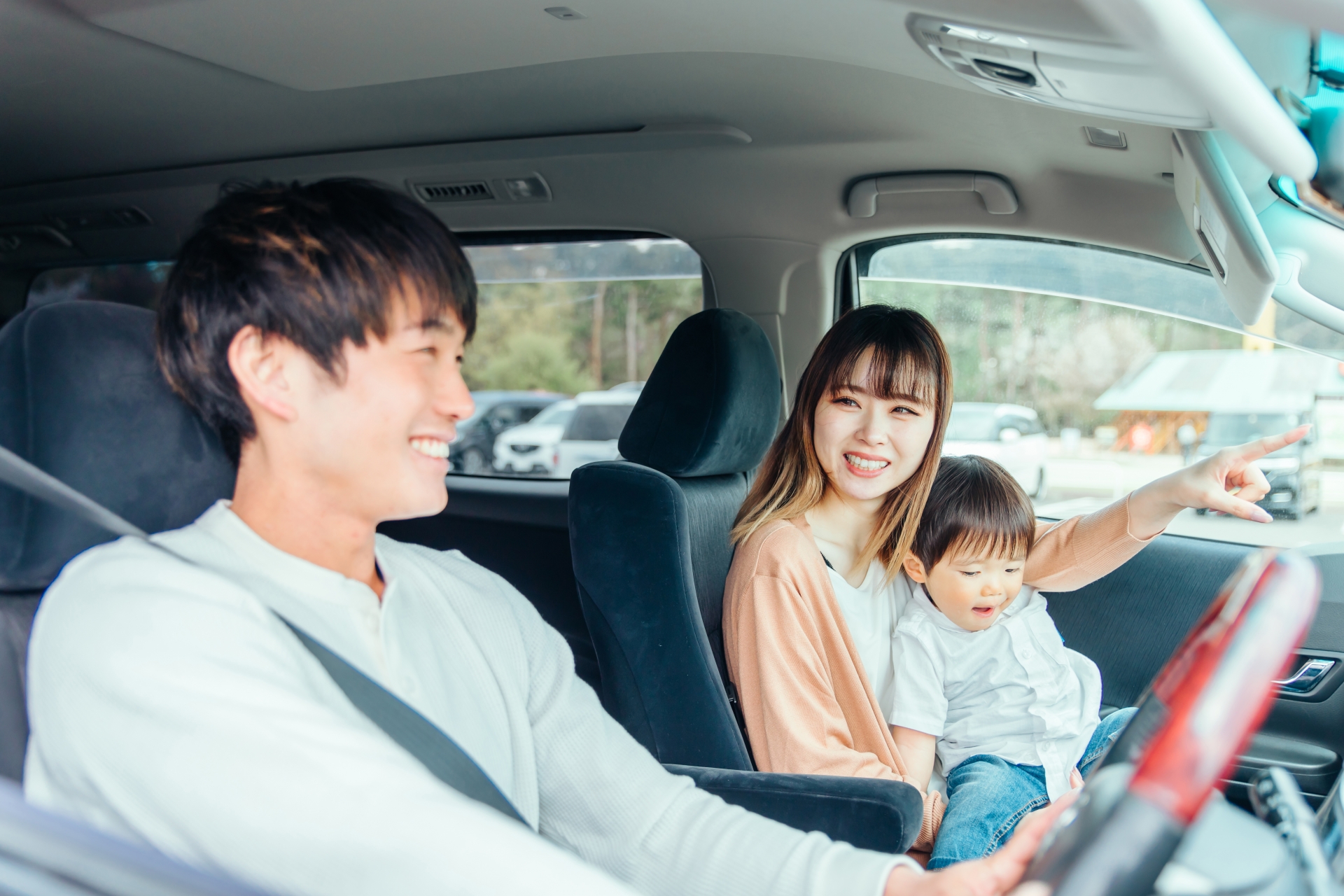 親・祖父母から車をかってもらった夫婦